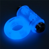 Голубое, светящееся в темноте эрекционное виброкольцо Lumino Play Vibrating Penis Ring - Lovetoy - в Якутске купить с доставкой
