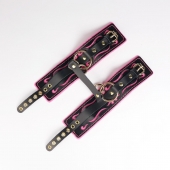Черные кожаные оковы с розовой строчкой - Crazy Handmade - купить с доставкой в Якутске