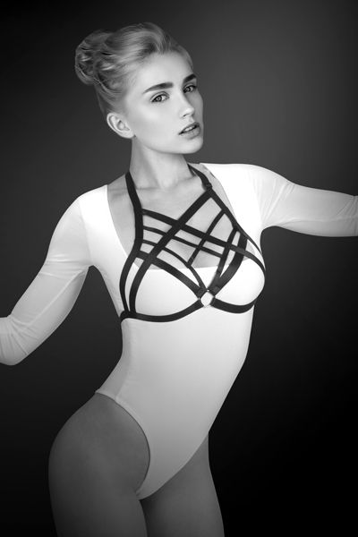 Черная упряжь на грудь Clara - Bijoux Pour Toi - купить с доставкой в Якутске