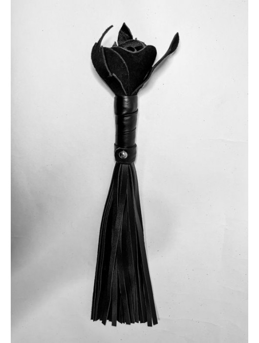 Черная кожаная плеть с розой в рукояти - 40 см. - БДСМ Арсенал - купить с доставкой в Якутске
