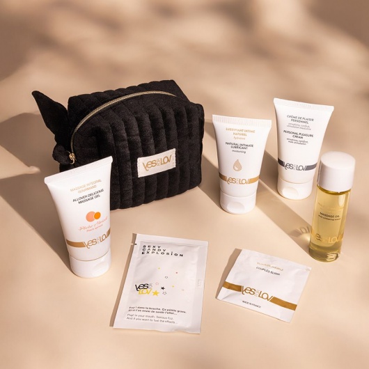 Набор YESforLOV La Trousse Enchantée в черной косметичке - YESforLOV - купить с доставкой в Якутске