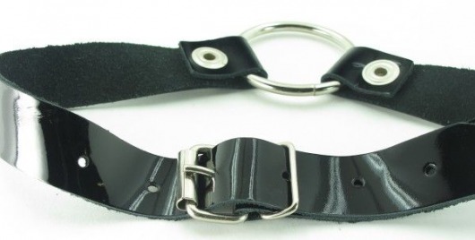 Кляп с кольцом и лаковым ремешком - БДСМ Арсенал - купить с доставкой в Якутске